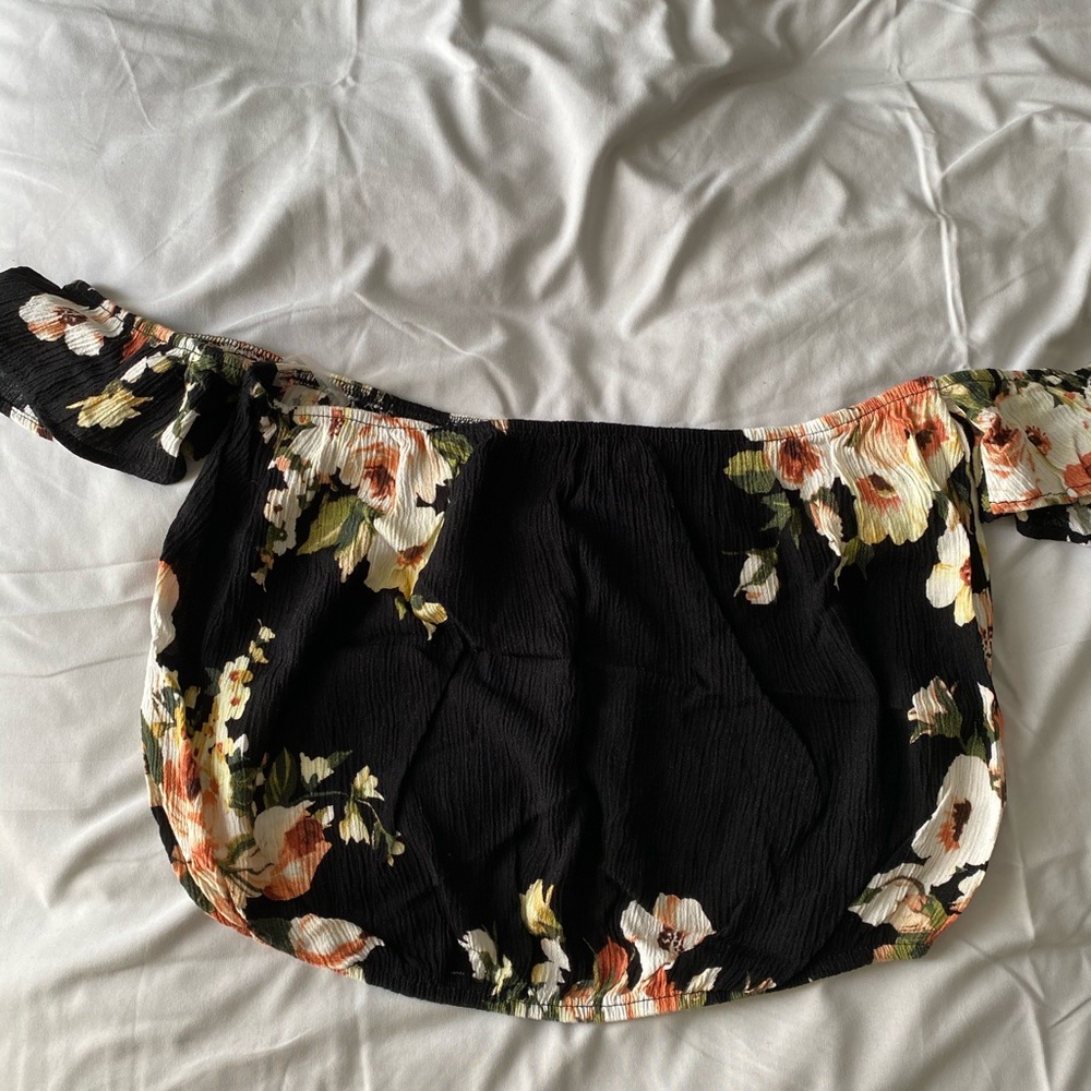 FASHIONNOVA off the shoulder flowery top